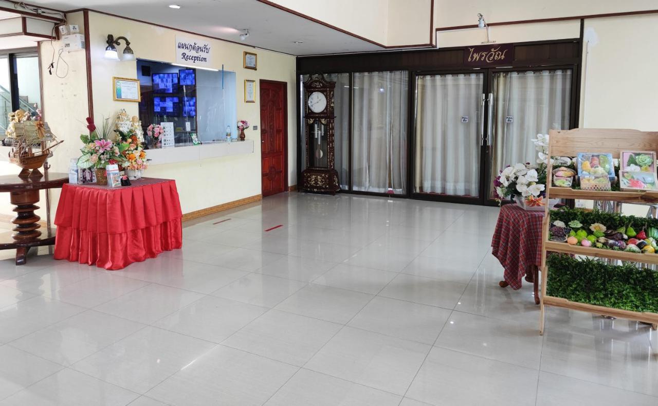 Toh Buk Seng Ayutthaya Hotel Exteriör bild