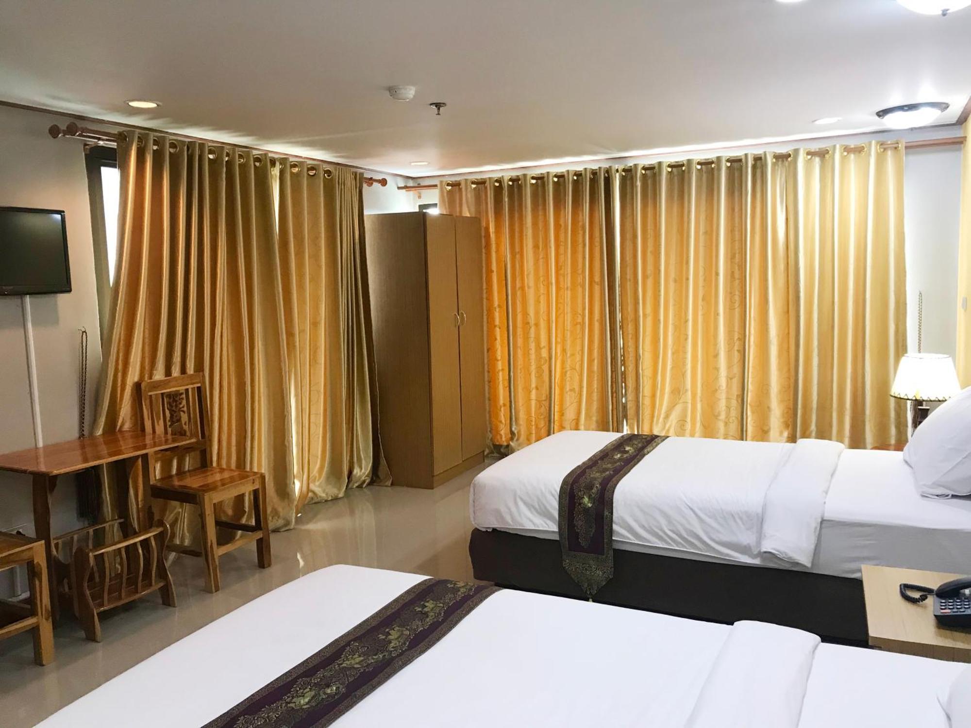 Toh Buk Seng Ayutthaya Hotel Exteriör bild
