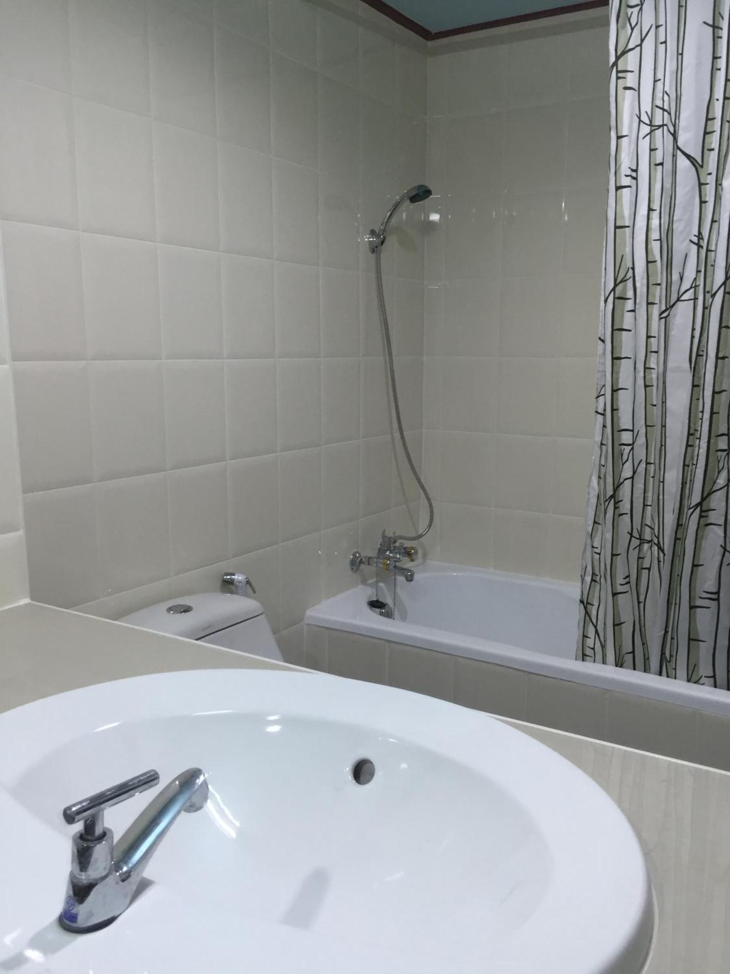 Toh Buk Seng Ayutthaya Hotel Exteriör bild