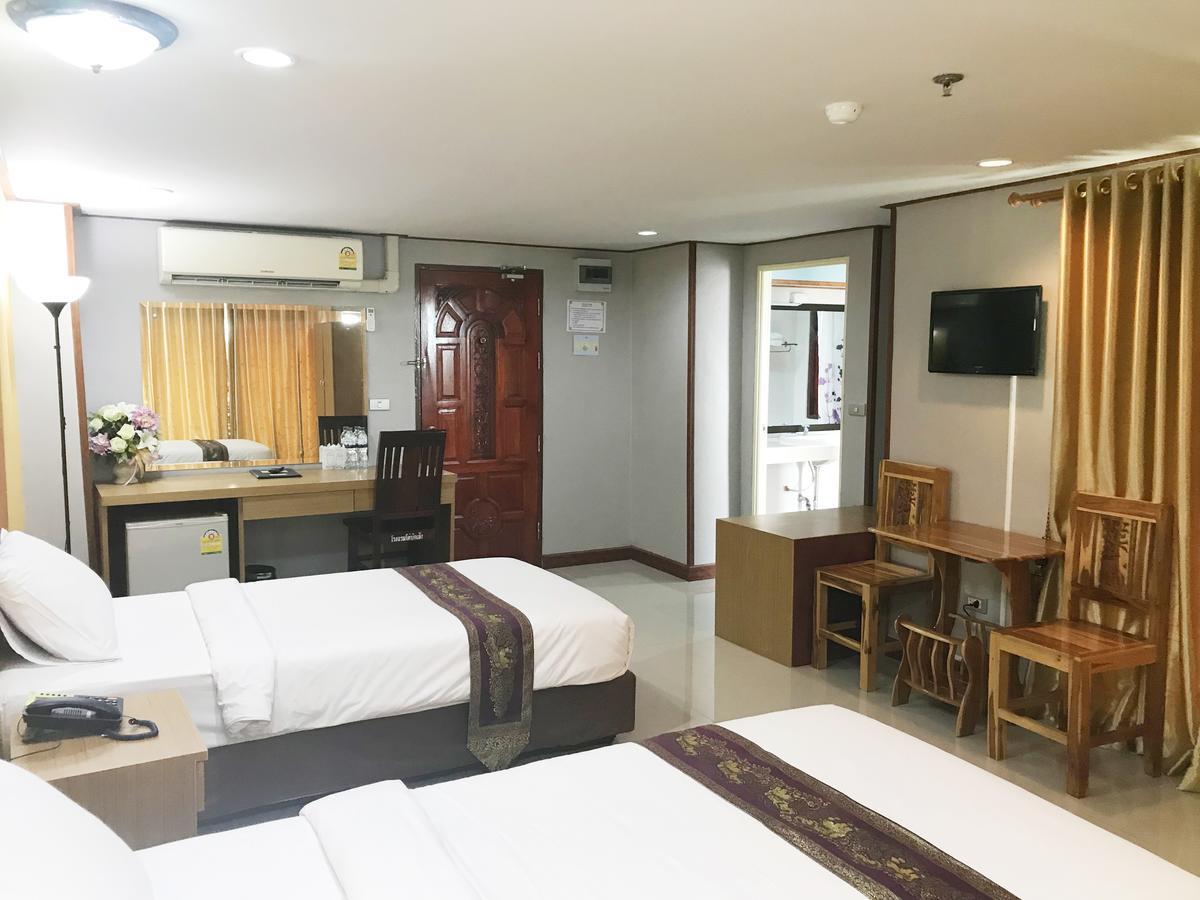 Toh Buk Seng Ayutthaya Hotel Exteriör bild