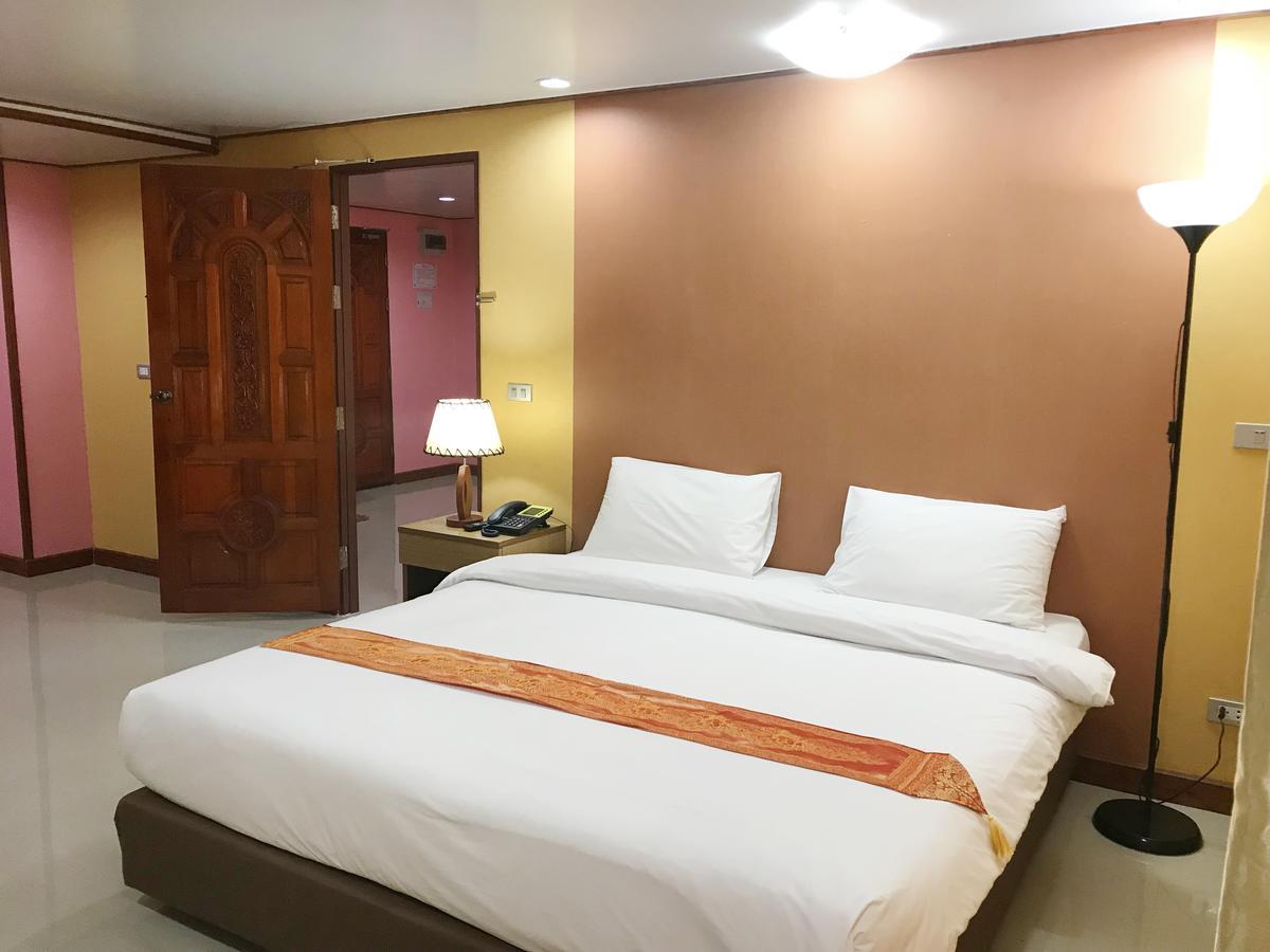 Toh Buk Seng Ayutthaya Hotel Exteriör bild
