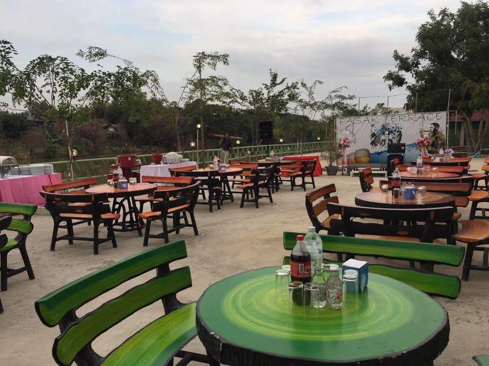 Toh Buk Seng Ayutthaya Hotel Exteriör bild